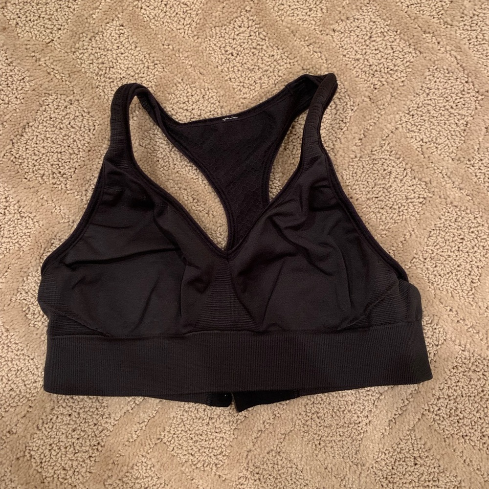 Black LuLuLemon Sports Bra